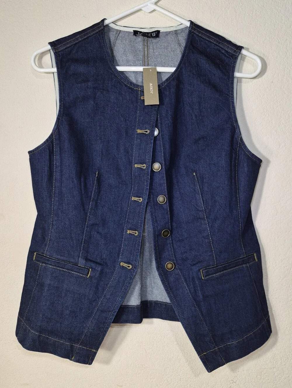 J Crew Essential cutaway vest in denim CO894 NWT $128 Retail Size 8